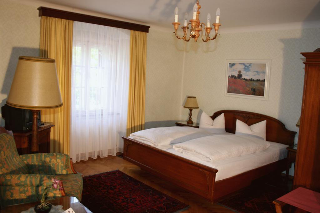 Schlosshotel Post Edelfreisitz Sprengenstein Imst Bilik gambar