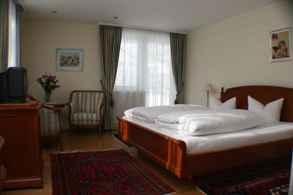 Schlosshotel Post Edelfreisitz Sprengenstein Imst Bilik gambar